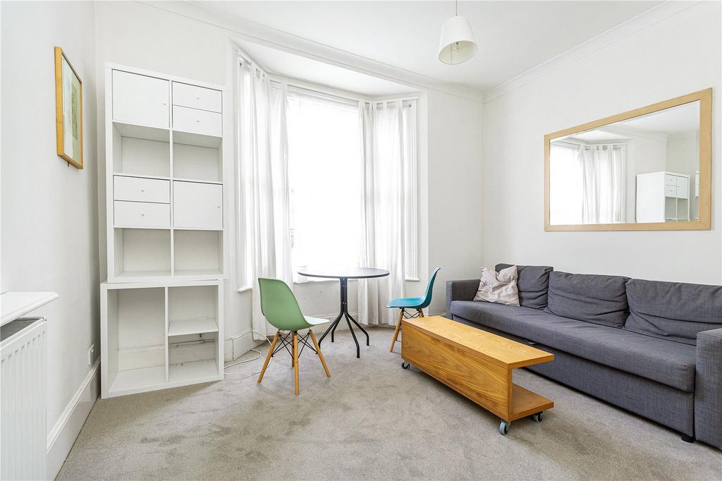 Arundel Terrace, Barnes, London, SW13 1 bed apartment to rent £1,800