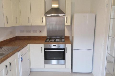 3 bedroom end of terrace house to rent, Rhodfa Delme, Llanelli, Carmarthenshire. SA15 4BZ