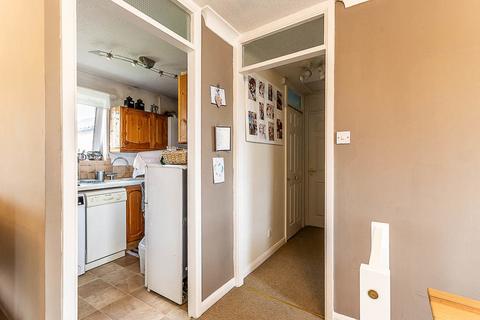2 Pound Close, Topsham, Exeter, EX3 0ND