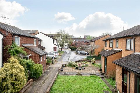 2 Pound Close, Topsham, Exeter, EX3 0ND