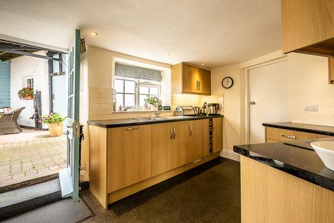 3 bedroom semi-detached house for sale - Woodbury