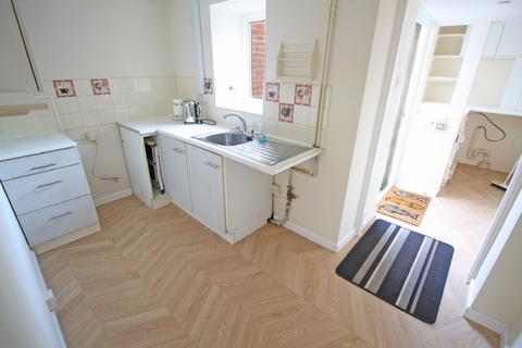 44 Dryden Road, Exeter, EX2 5BS