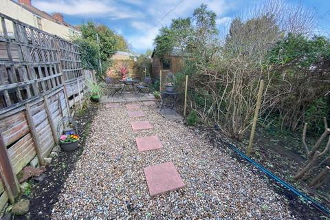 44 Dryden Road, Exeter, EX2 5BS