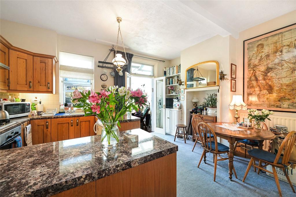 Kitchen / Dining