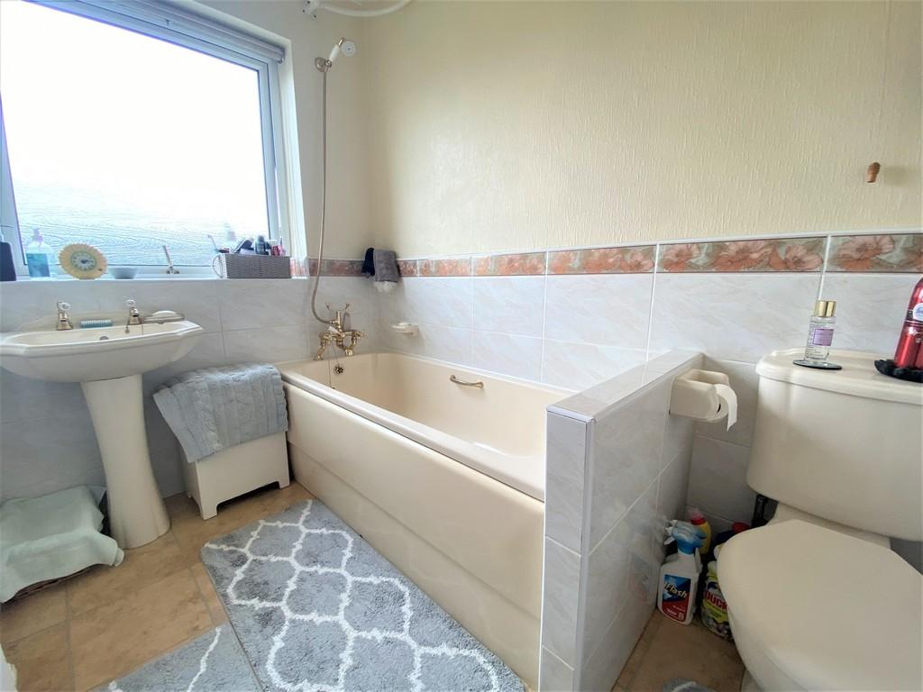 Ground floor family bathroom
