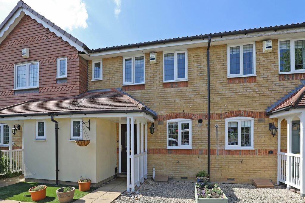 Sherbourne Gardens, Shepperton 3 bed terraced house £475,000