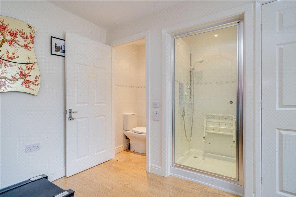 Wc &amp; Shower