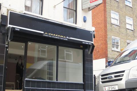 Shop to rent, Roman Road, Bow, E3