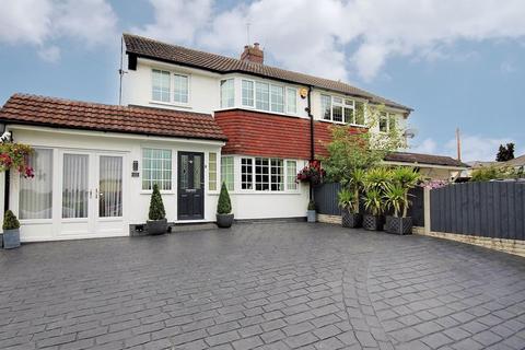 25 Vicarage Road, Brewood, Stafford, ST19 9HA