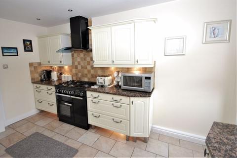 25 Vicarage Road, Brewood, Stafford, ST19 9HA
