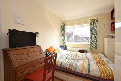 7 Trenic Crescent, Leeds, LS6 3DL