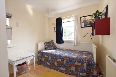 7 Trenic Crescent, Leeds, LS6 3DL