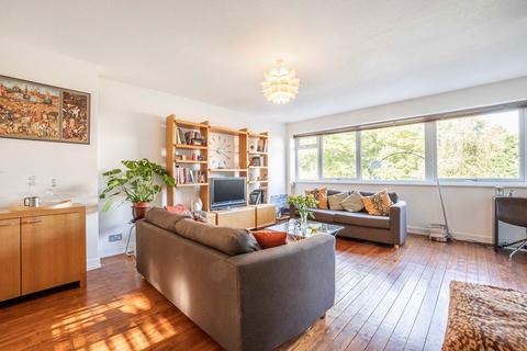 99 Park Meadow, Hatfield, AL9 5HE