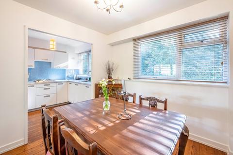 99 Park Meadow, Hatfield, AL9 5HE