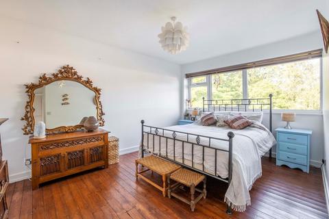 99 Park Meadow, Hatfield, AL9 5HE