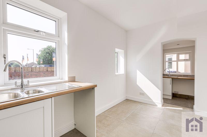 Dining kitchen