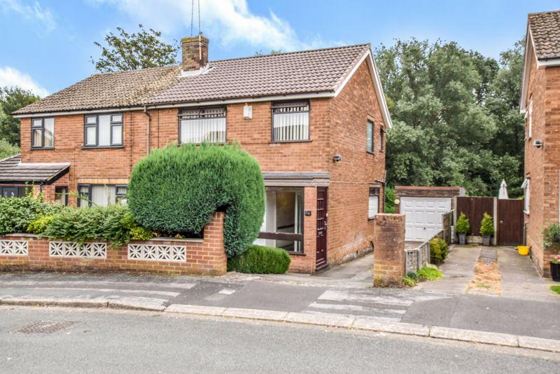 Brook Drive, Great Sankey, Warrington 3 bed semidetached house £250,000