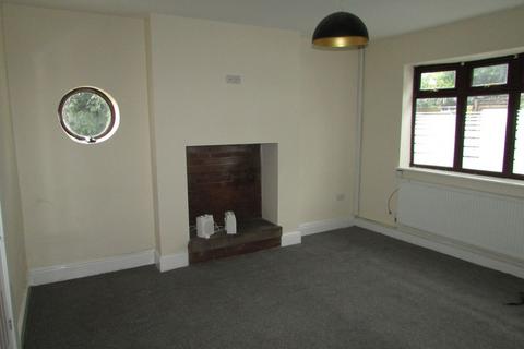 2 bedroom terraced house to rent, Thomas Street Royton.