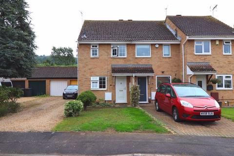 2 bedroom semi-detached house to rent, Brookthorpe Close, Gloucester