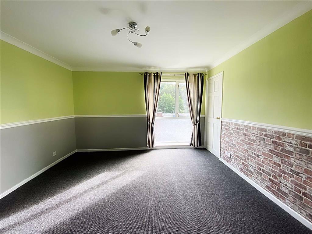 Sunholme Drive, Sunholme Estate, Wallsend 2 bed apartment £500 pcm (£