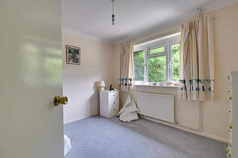 2 Normandale, Bexhill-on-sea, TN39 3LU