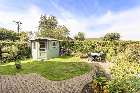 16 Bradway, Whitwell, Hitchin, SG4 8BE