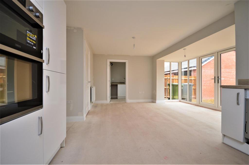Dining area Knightstown.JPG