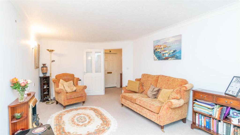 Lounge / Dining Room