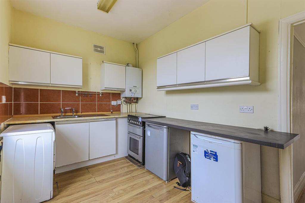 Colchester Avenue 45 b-8.jpg