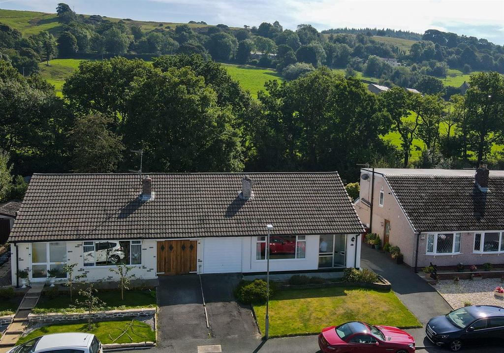 Pasturelands Drive, Billington... 3 bed semidetached bungalow £185,000