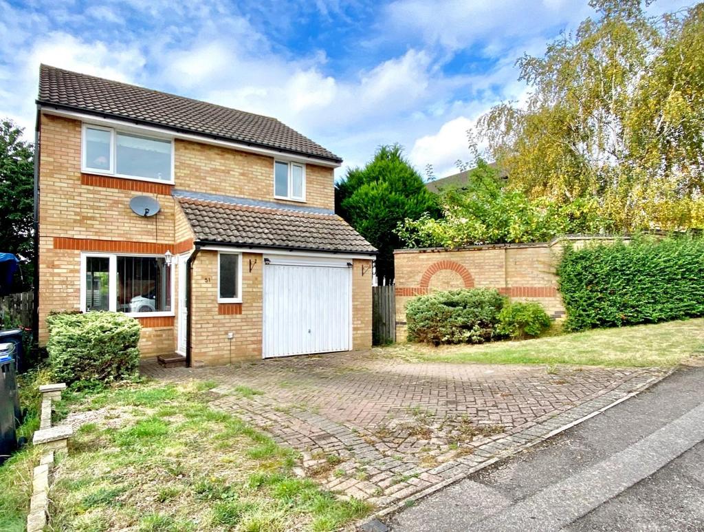 South Copse, East Hunsbury, Northampton, NN4 3 bed detached house £