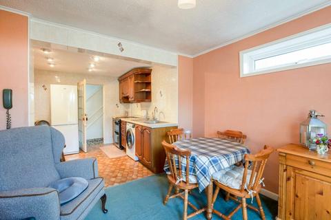 69 Mutton Lane, Potters Bar, EN6 2NX