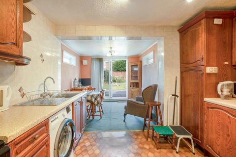 69 Mutton Lane, Potters Bar, EN6 2NX