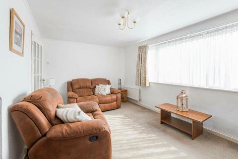 69 Mutton Lane, Potters Bar, EN6 2NX