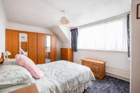 69 Mutton Lane, Potters Bar, EN6 2NX