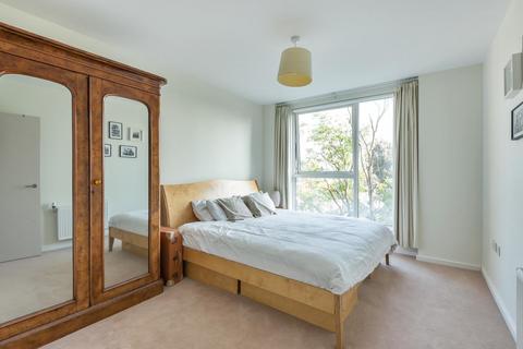 18, Alacia Court Palmerston Road, London, W3 8GJ