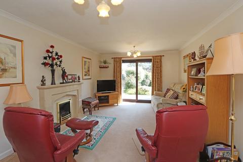 14 Apple Drive, Willand, Cullompton, EX15 2SF