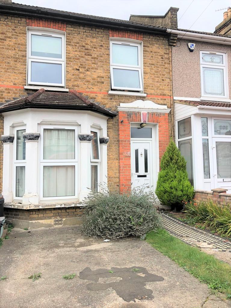 Westwood Road, Ilford IG3 8SE 4 bed terraced house £1,650 pcm (£381 pw)
