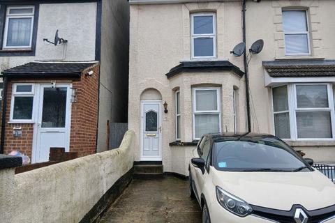 2 bedroom terraced house to rent, GILLINGHAM