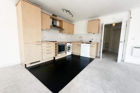 2 bedroom flat to rent, Dorchester Court, London Road, Camberley