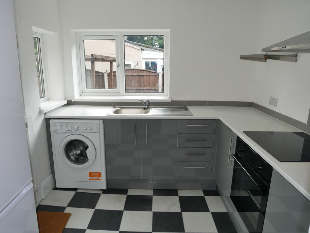 Heaton Street, Prestwich, Manchester 2 bed semidetached house £955