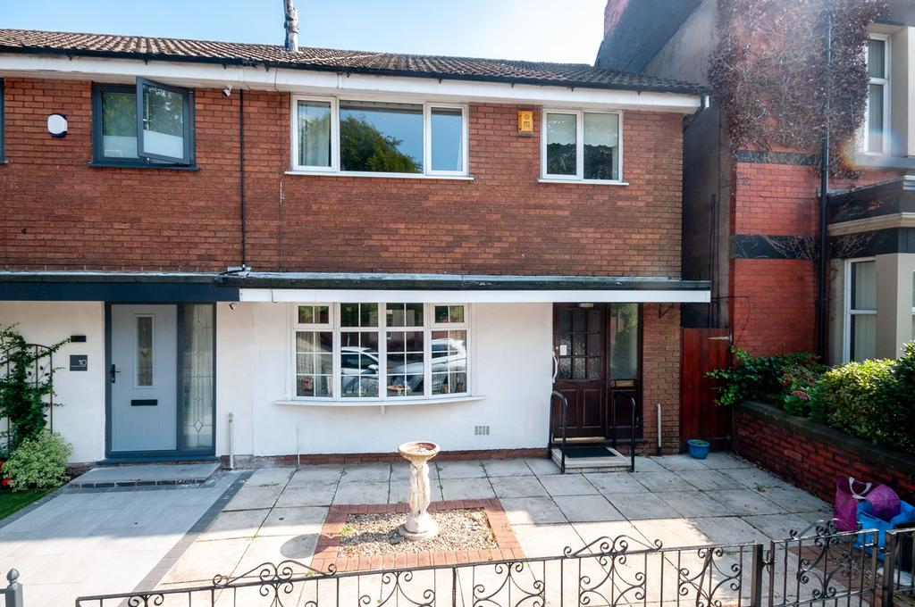Hard Lane, St Helens, WA10 3 bed terraced house £170,000