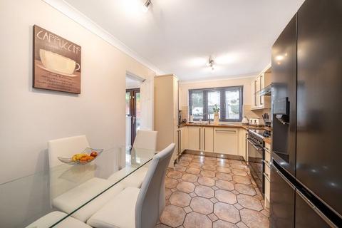 13 Moat Close, Orpington, BR6 6ET