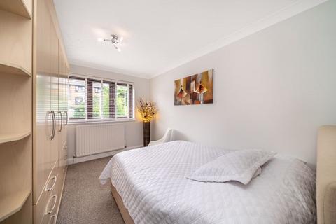 13 Moat Close, Orpington, BR6 6ET