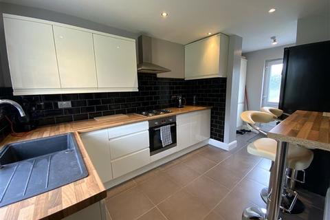 17 Central Drive, Thurcroft, Rotherham, S66 9NN