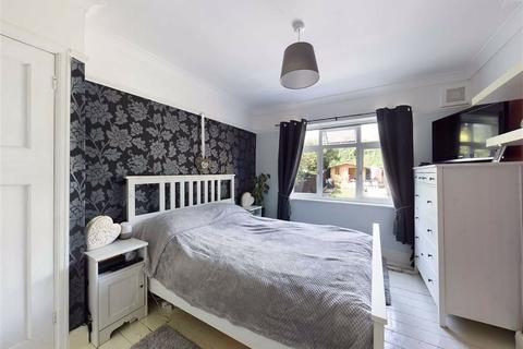 4 bedroom end of terrace house for sale - Jersey Road, Strood, Rochester