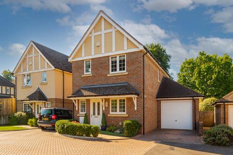 8 Whitebeam Close, Epsom, KT17 3AU