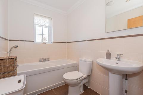 8 Whitebeam Close, Epsom, KT17 3AU