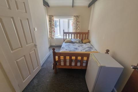 House share to rent, Westlode Street, Spalding