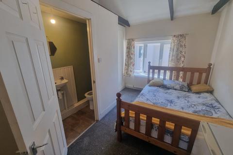 House share to rent, Westlode Street, Spalding